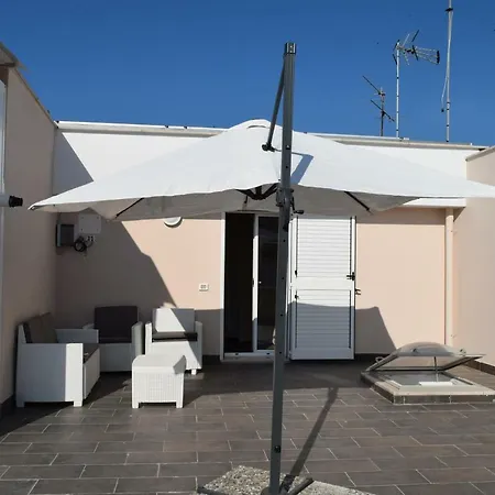 Bed & Breakfast Domus Al Corso 3*