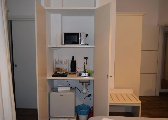 Alojamento de Acomodação e Pequeno-almoço Domus Al Corso 4*