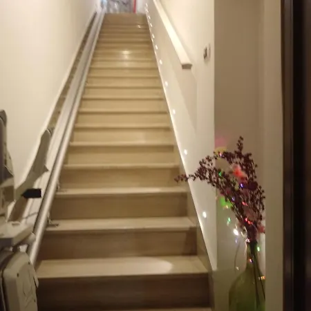 Domus Al Corso Nocleg ze śniadaniem 4*