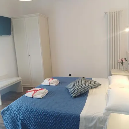 Frühstückspension Domus Al Corso 4*