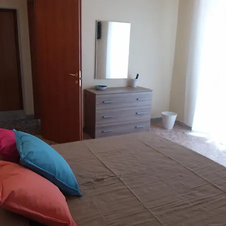 Domus Al Corso 4* Каноса-ди-Пулья