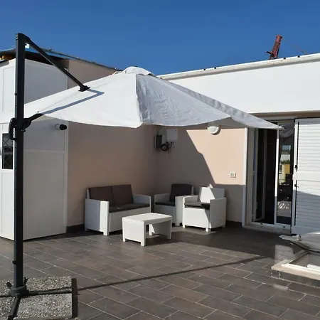 Bed & Breakfast Domus Al Corso 3*