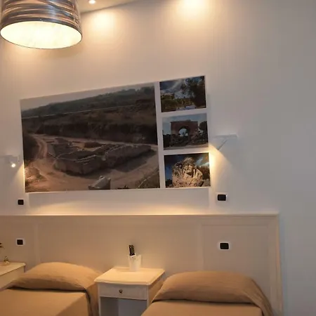 Bed & Breakfast Domus Al Corso 4*