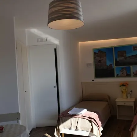 Domus Al Corso Bed & Breakfast 4*