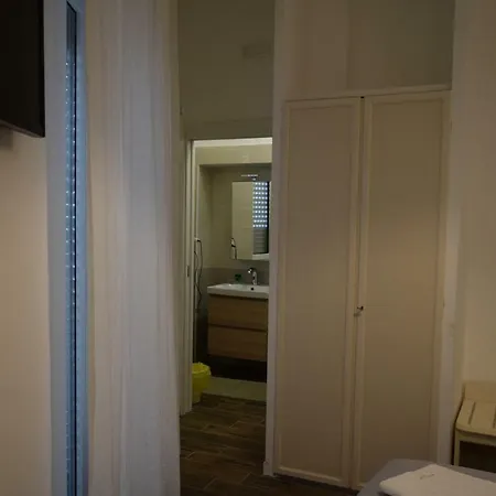 Domus Al Corso Nocleg ze śniadaniem 4*