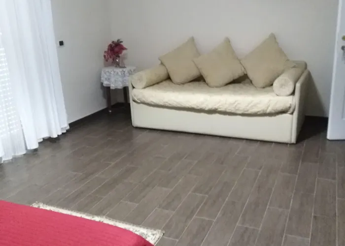 Domus Al Corso Panzió