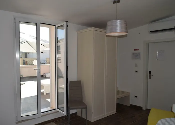 Domus Al Corso Panzió 4*